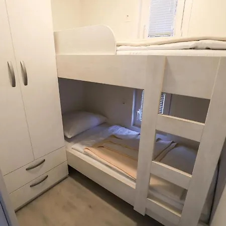Floating Sea House Soncek Apartment *