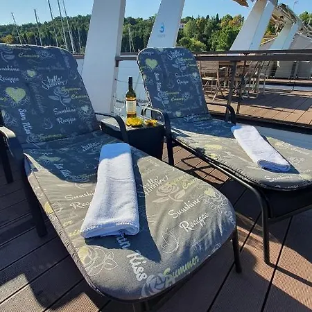 Floating Sea House Soncek Apartment Portoroz