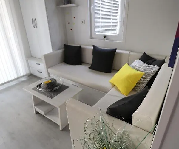 Floating Sea House Soncek *