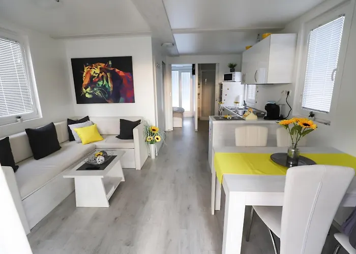 Floating Sea House Soncek *