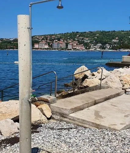 Floating Sea House Soncek